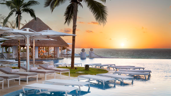 Cancun: Le Blanc Spa Resort Package