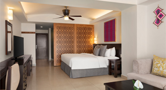 Junior Suite Partial-Ocean-View - One King Bed - All-Inclusive
