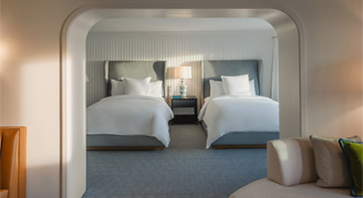 The 720 City-View Room - Two Queen Beds