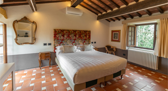 Image of a single bed in a Classic Room.