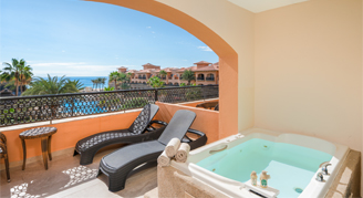 Deluxe Ocean-View Room with Jacuzzi