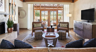 Deluxe Two-Bedroom Suite with Pool living room area