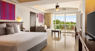 Junior Suite Tropical-View - One King Bed - All-Inclusive