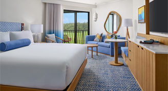 Signature Partial-Ocean-View Room - One King Bed
