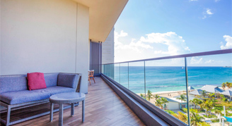 Ocean-View Room - One King Bed