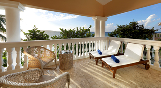 Signature Level Oceanfront Villa Suite - All-Inclusive