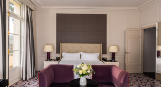 Waldorf Astoria Versailles, Trianon Palace Garden deluxe room with one king