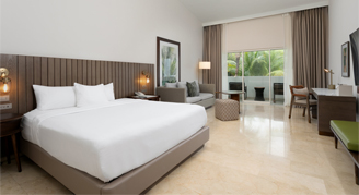 Premium Garden-View Room - One King Bed