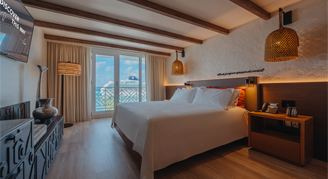 Image of a single been in an Ocean Room.