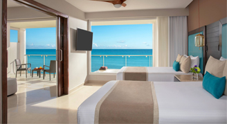 Preferred Club Suite Oceanfront - Two Double Beds room