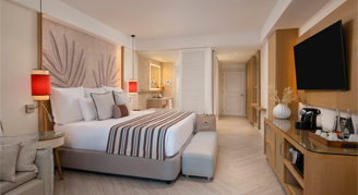 Junior Suite Tropical-View King room