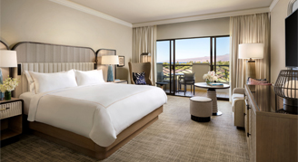 Fairmont Gold Ocean-View Room - One King Bed