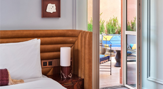 Mega room looking out to the pool