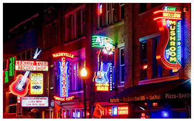Nashville, Broadway Street neon signs.