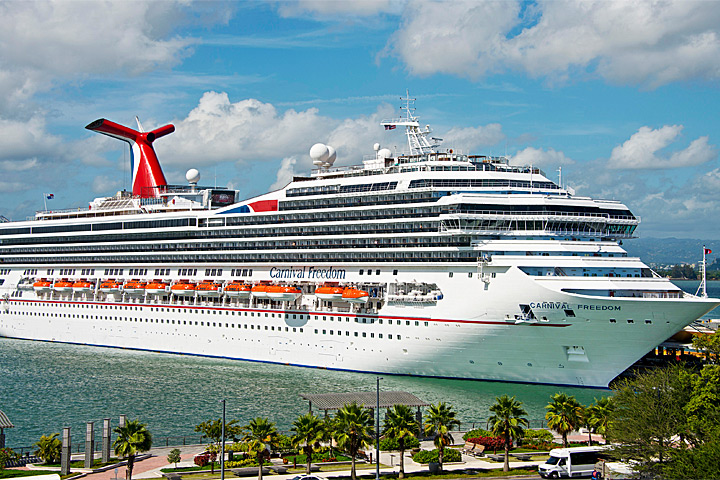 cruise carnival valor