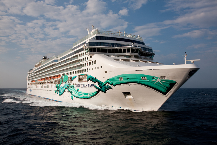 norwegian jade cruise ship capacity