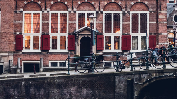 Seven Seas Voyager ship image