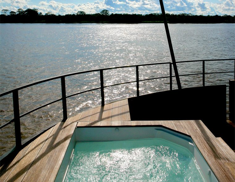 peruvian amazon river cruise