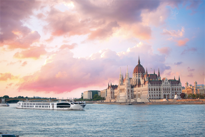 uniworld riverboat cruises